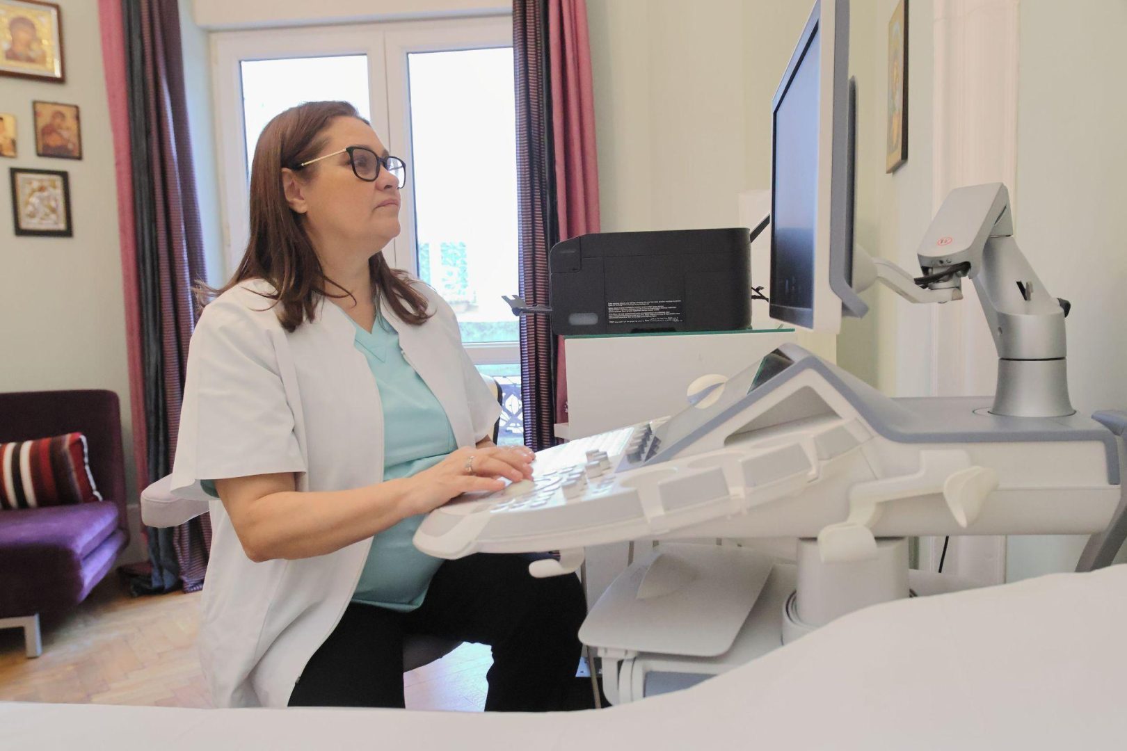 Dr. Lorena Turculeț folosește terapia imunomodulatoare Drip pentru a crește șansele de eliminare a HPV